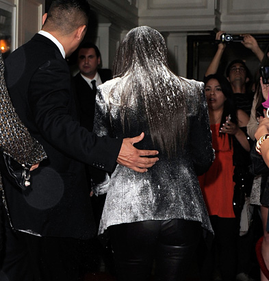 kim kardashian red carpet 2012 flour bomb incident