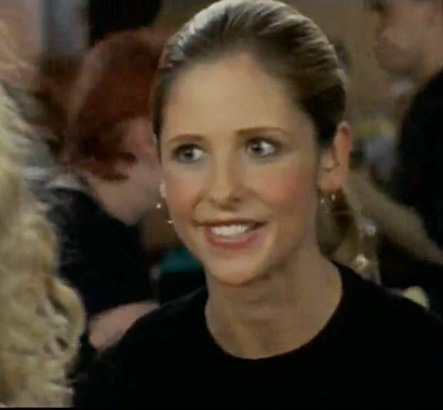 Sarah Michelle Gellar in Sex and the City (2000)