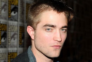 robert pattinson actor twilight top celebrity red carpet