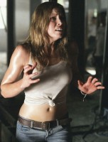 jessica biel texas chainsaw masscare 2003 movie photo