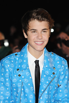 justin bieber red carpet 2012 photo