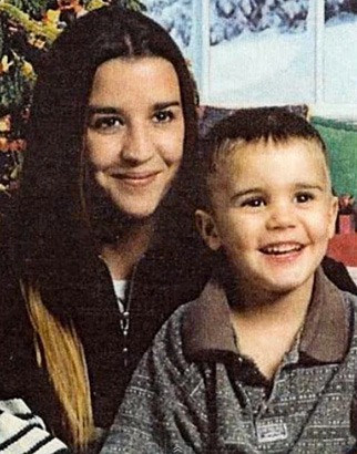 justin bieber with mother young mom photo