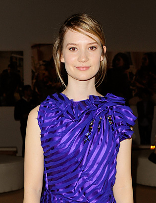 mia wasikowska vogue cfda 2011 photo