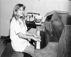 carrie underwood yearbook young 1995 photo