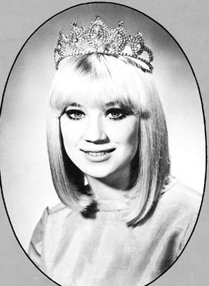 sissy spacek young high school yearbook photo 1968