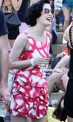 dita von teese coachella 2009 photo