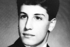 jason biggs young high school senior yearbook 1996 photo