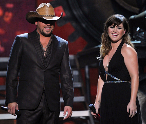 kelly clarkson jason aldean 54th grammy awards duet performance 2012 photo