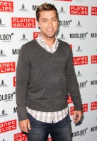 lance bass red carpet 2012 photo