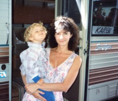 zachary lavoy young kid candid mary steenburgen parenthood 1989 photo