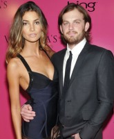 Caleb Followill and Lily Aldridge in 2009