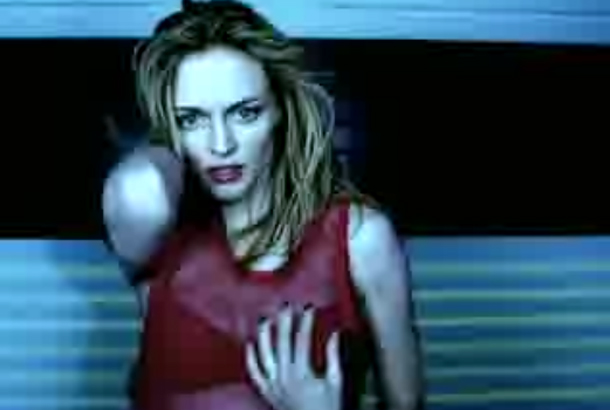 Heather Graham in “American Woman” by Lenny Kravitz (1999)
